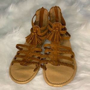 sandals with memory foam souls